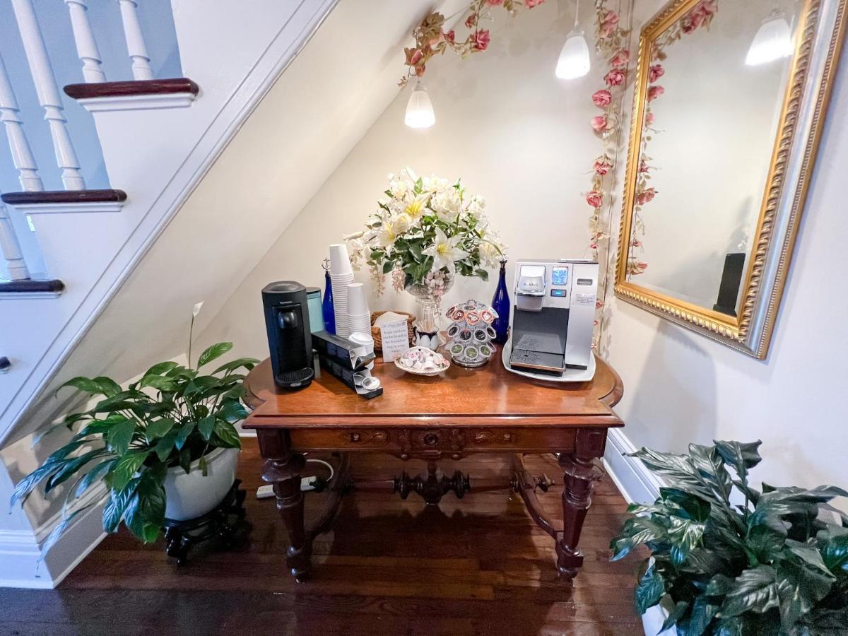 The Harbor Rose Guest house